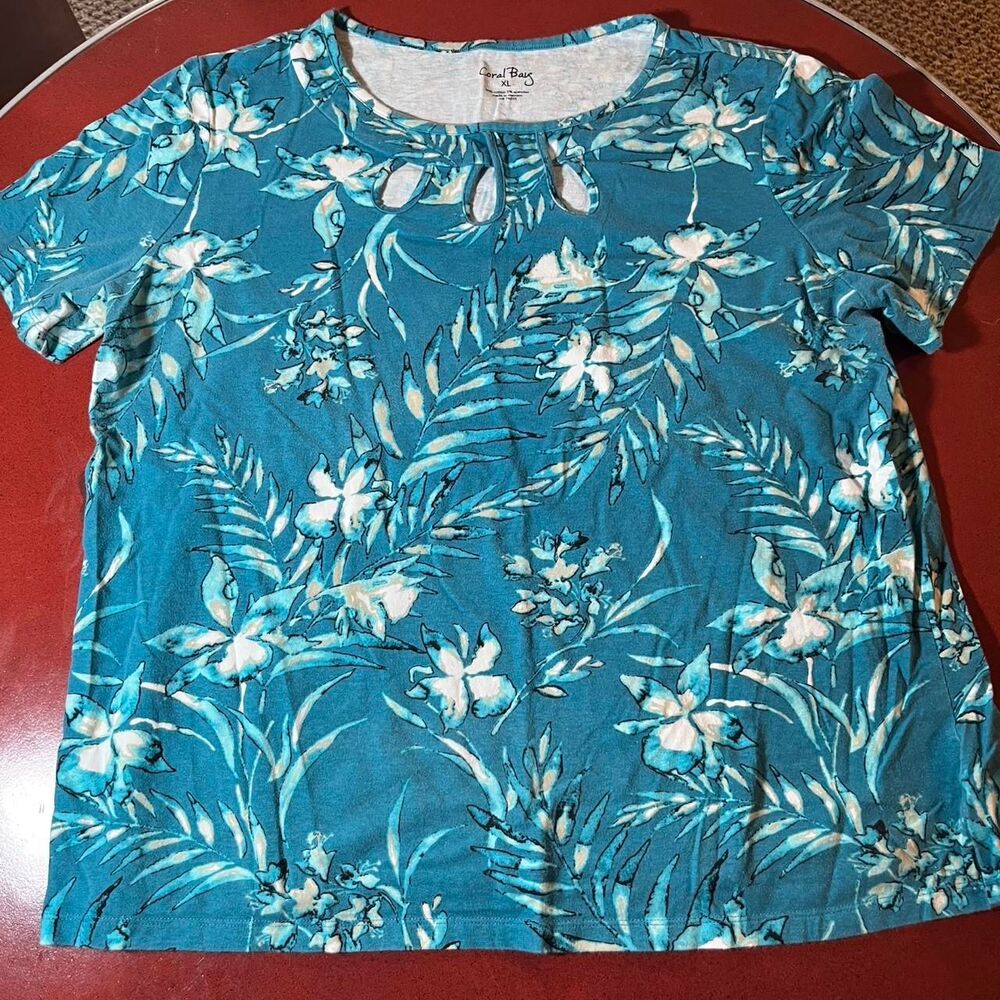 Unbranded Women's multi T-shirt
